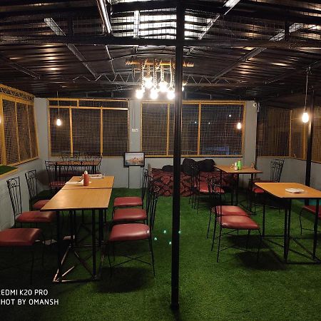 Monalisa Hostel Варанасі Екстер'єр фото