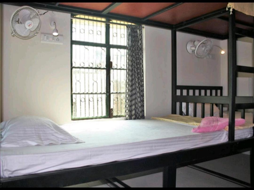Monalisa Hostel Варанасі Екстер'єр фото